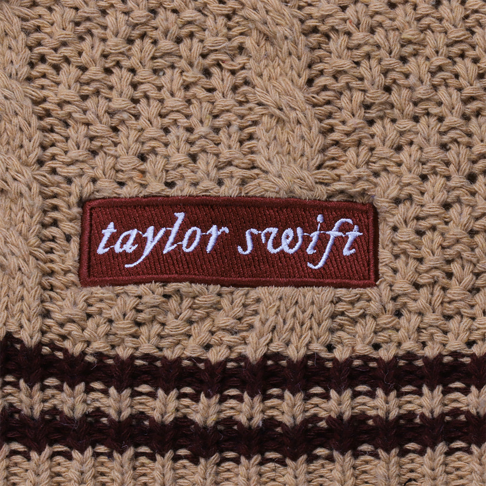Red Star TS Embroidery Knitting Beige Cardigan