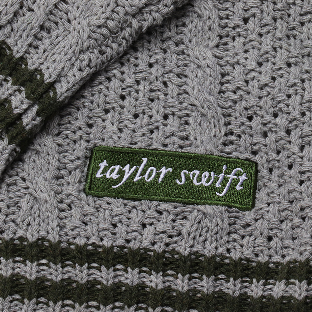 Green Star TS Embroidery Knitting Gray Cardigan
