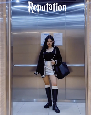 Silver Star Green Snake Embroidery Knitting Black Cardigan